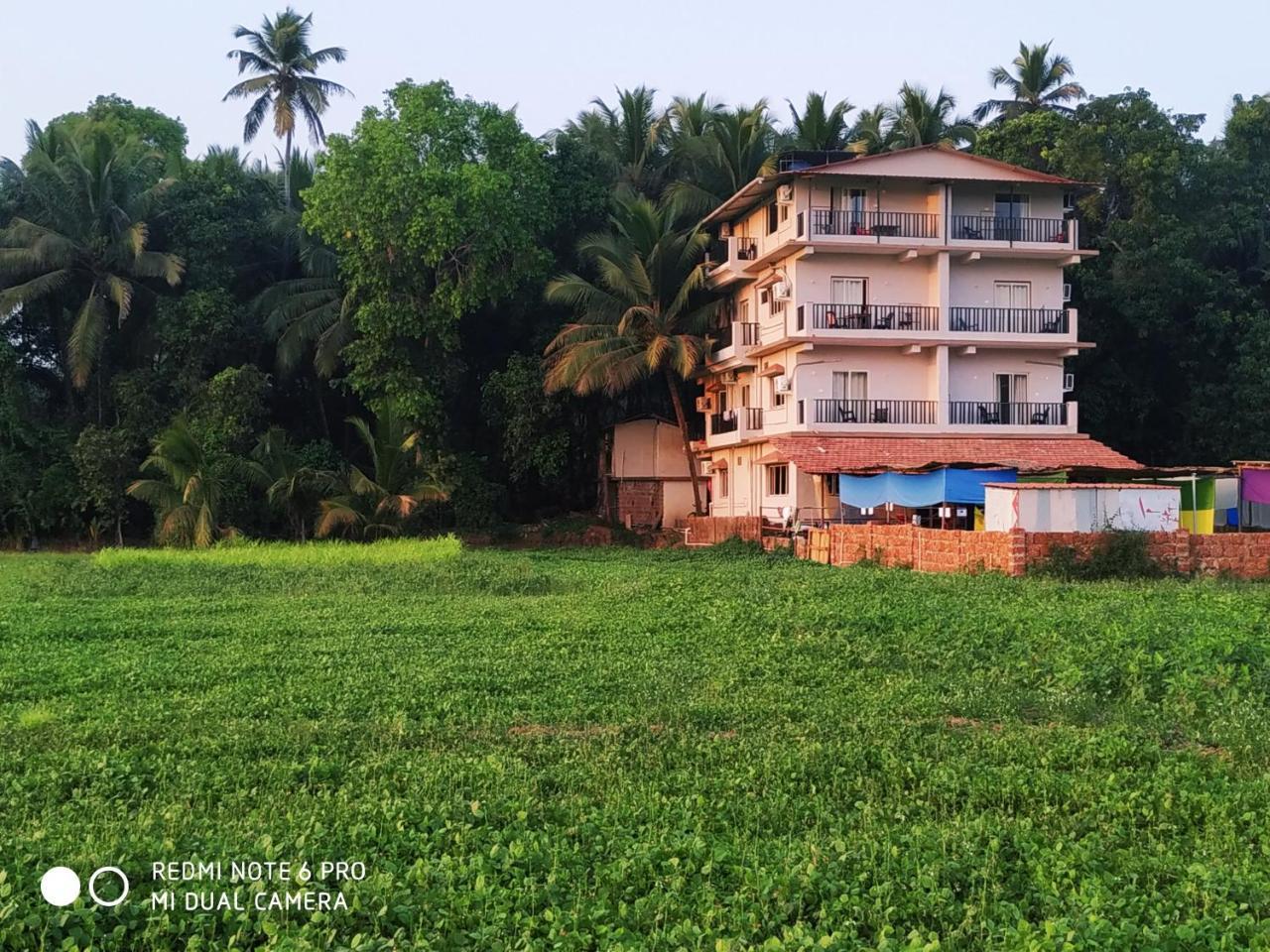 Shivam Bnb Mandrem Bagian luar foto